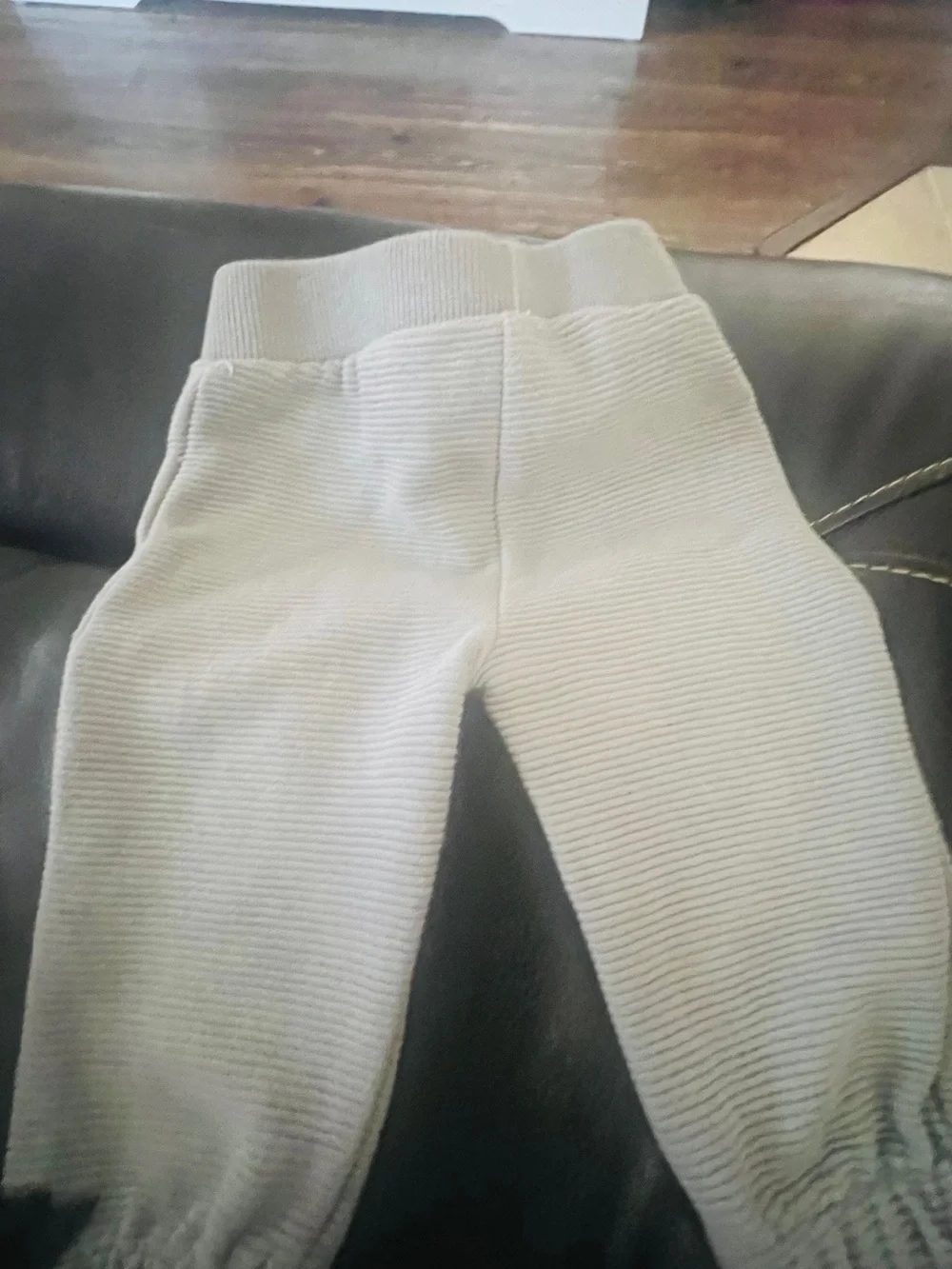 Peanuts Snoopy  Gray Sweatshirt  and Pants with Brand Tag 3-6 months